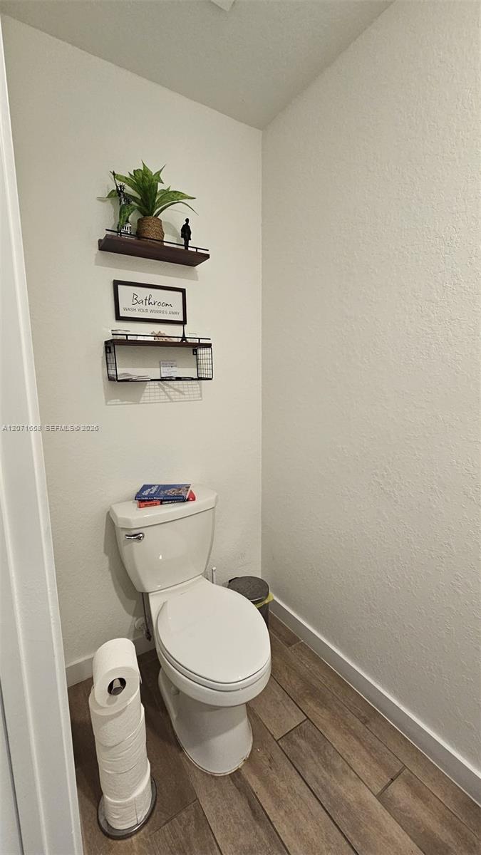 Ver detalles 1677 4 / 3 1826 sq. ft. $ 2026-08-14 0 foto
