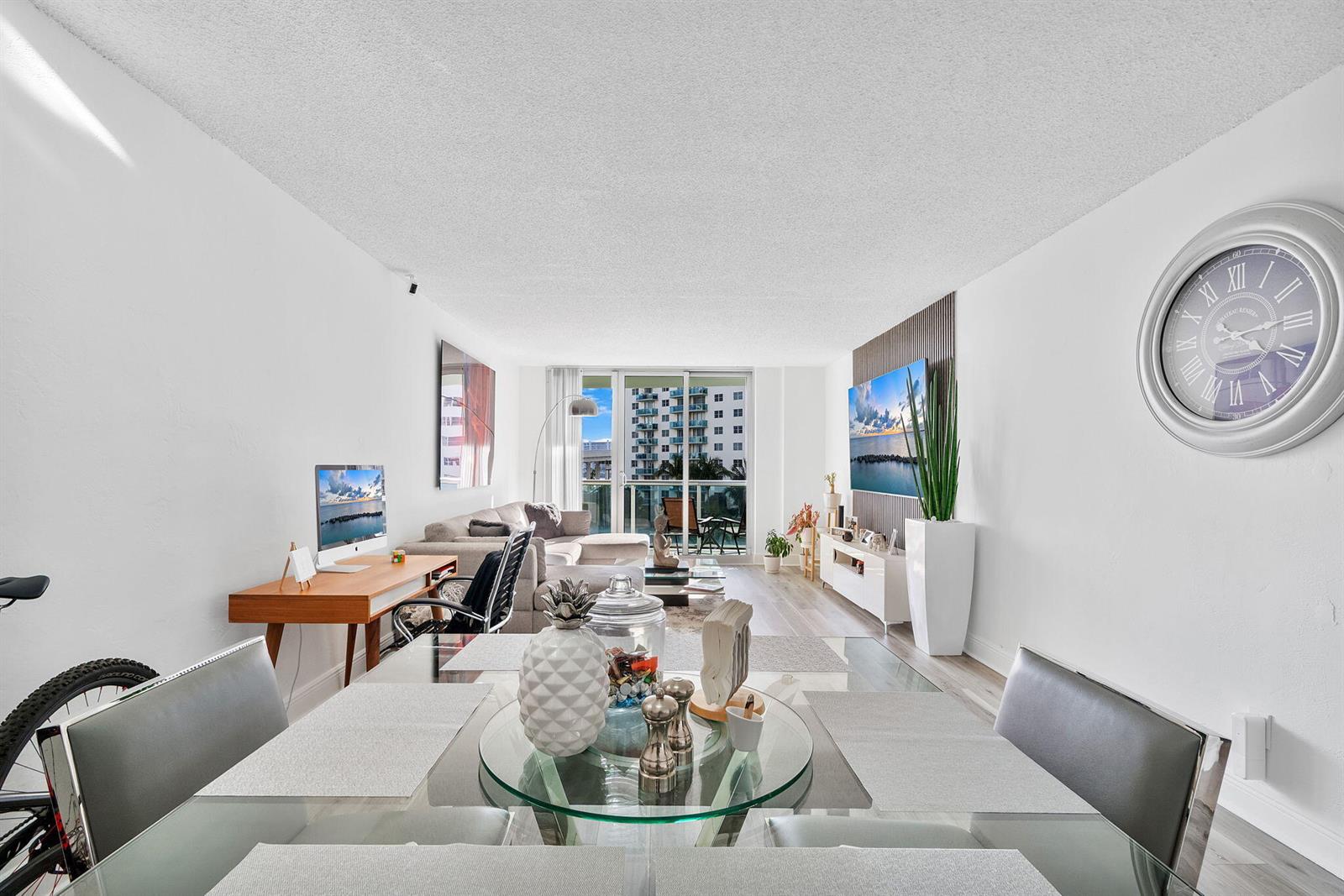Photo of 19380 Collins  #523, Sunny Isles Beach, Florida, 33160 - Open dining – airy layout