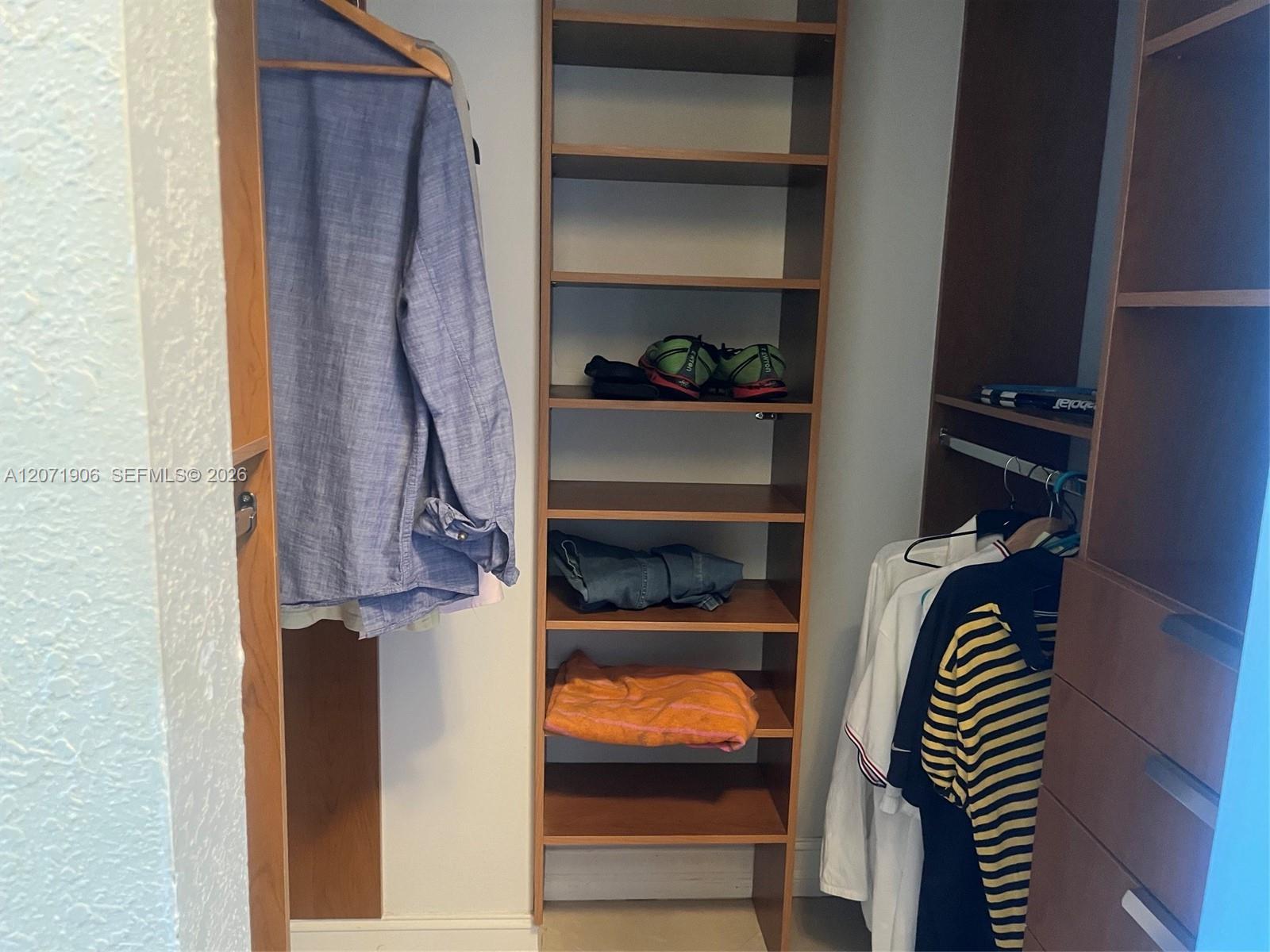 1707 2 / 2 1350 sq. ft. $ 2026-08-15 0 Photo