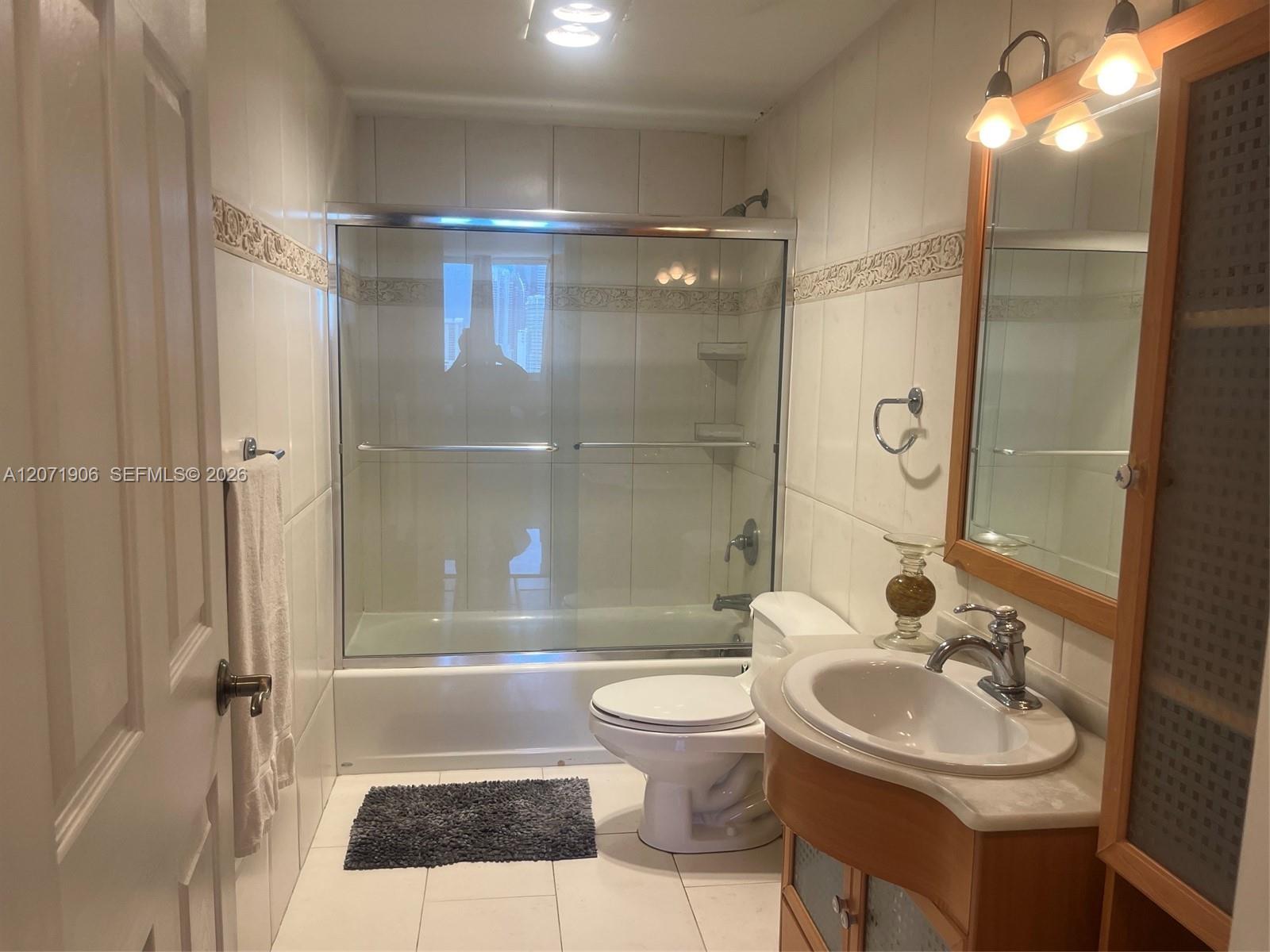 1707 2 / 2 1350 sq. ft. $ 2026-08-15 0 Photo