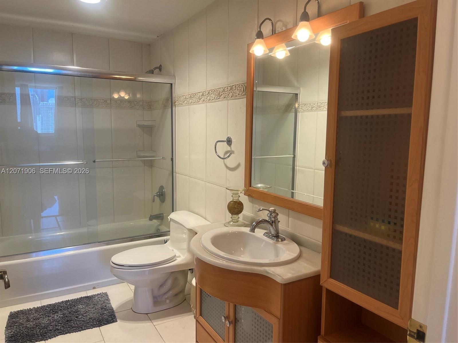 1707 2 / 2 1350 sq. ft. $ 2026-08-15 0 Photo