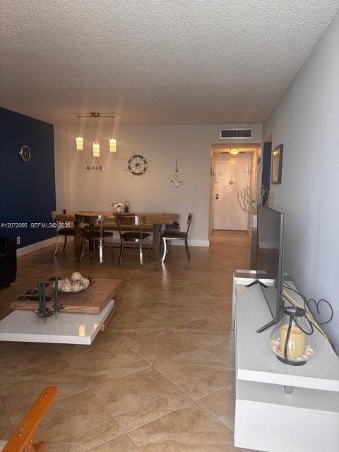 Photo of 3725 Ocean Dr  #1417, Hollywood, Florida, 33019 - 