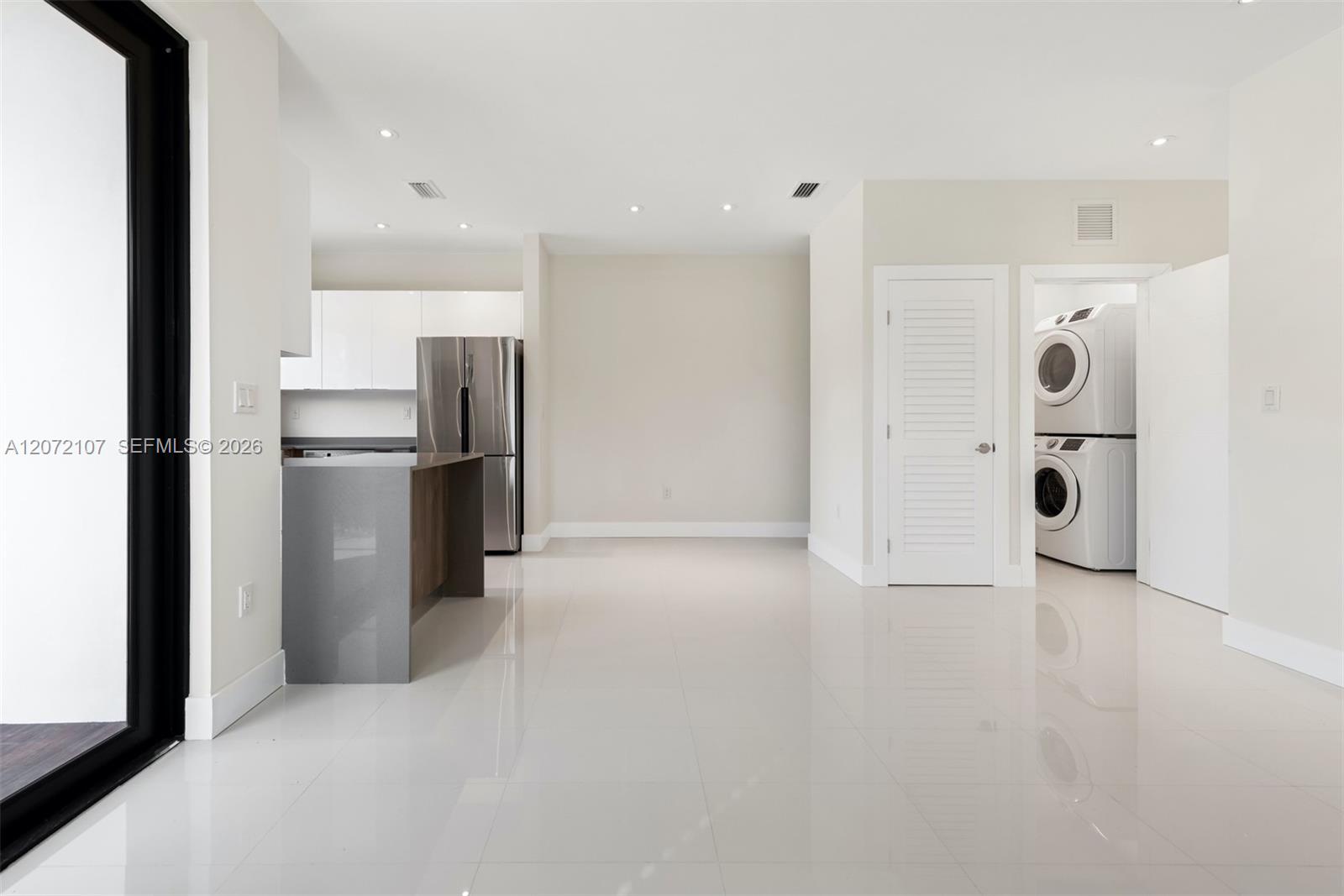 See details / 1810 sq. ft. $ 2026-08-16 0 Photo