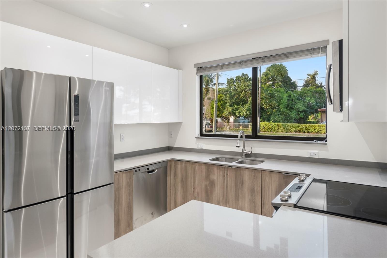 See details / 1810 sq. ft. $ 2026-08-16 0 Photo