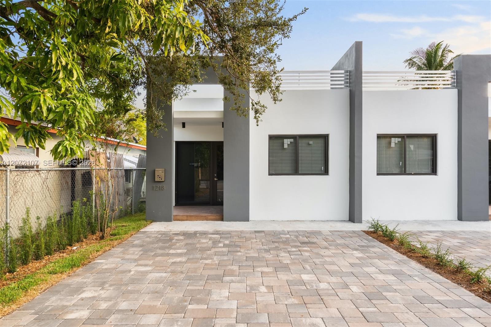 See details / 1810 sq. ft. $ 2026-08-16 0 Photo