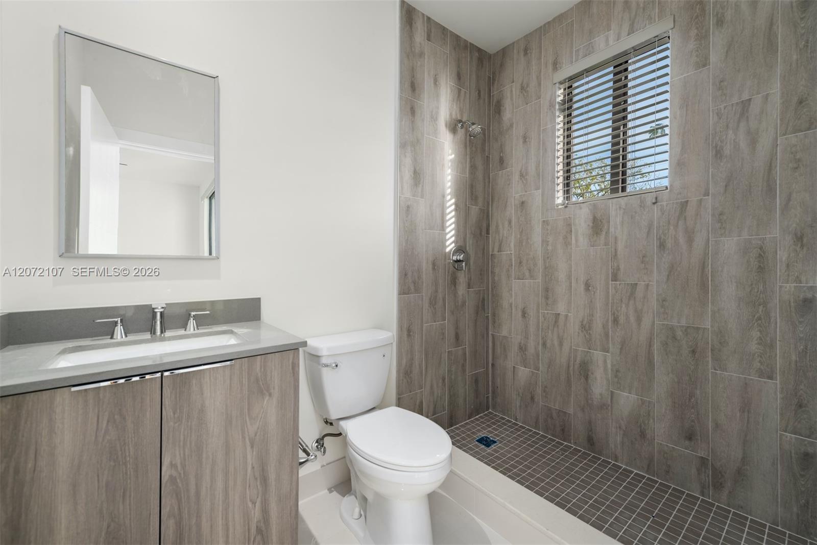 See details / 1810 sq. ft. $ 2026-08-16 0 Photo