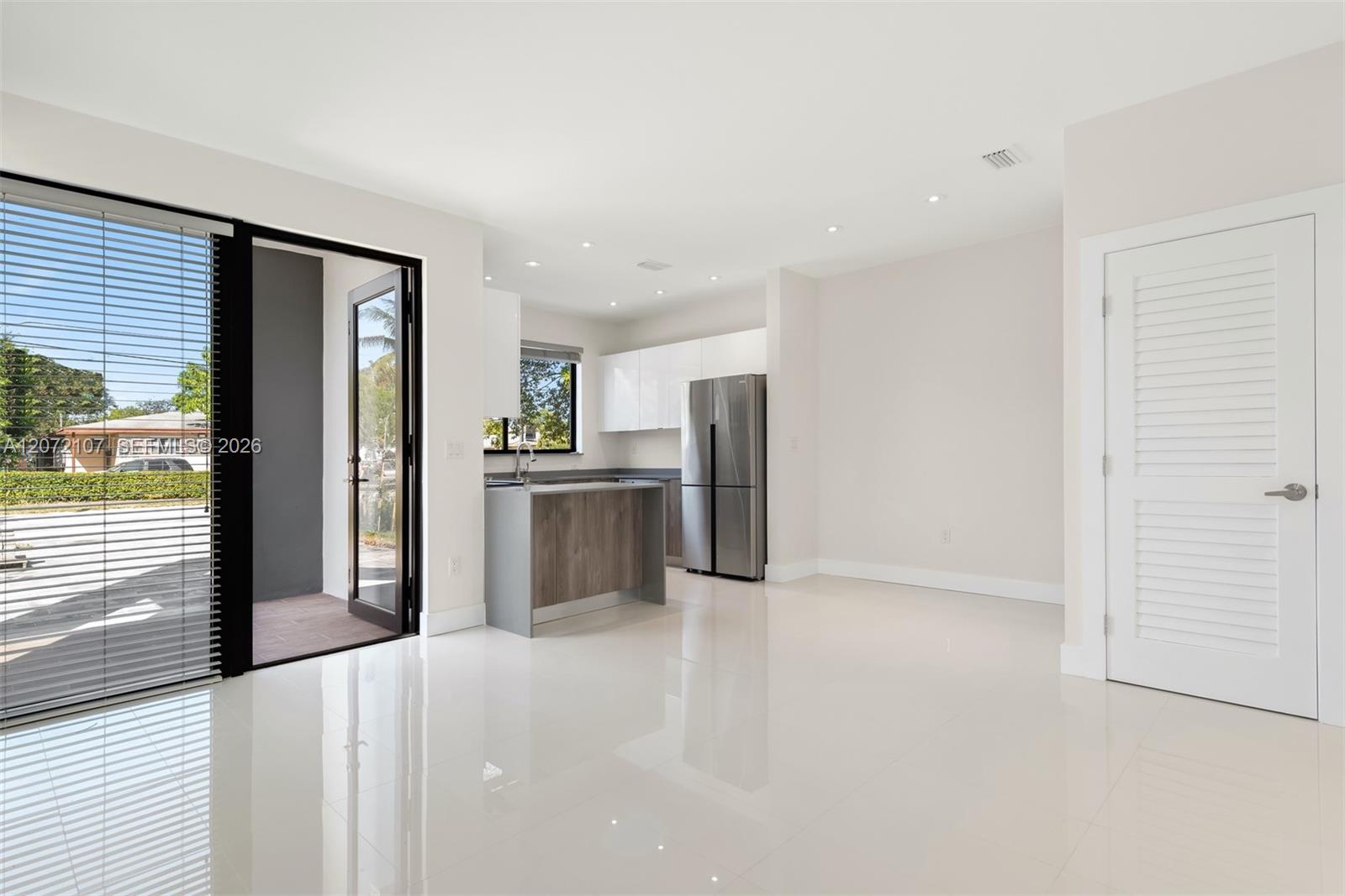 See details / 1810 sq. ft. $ 2026-08-16 0 Photo