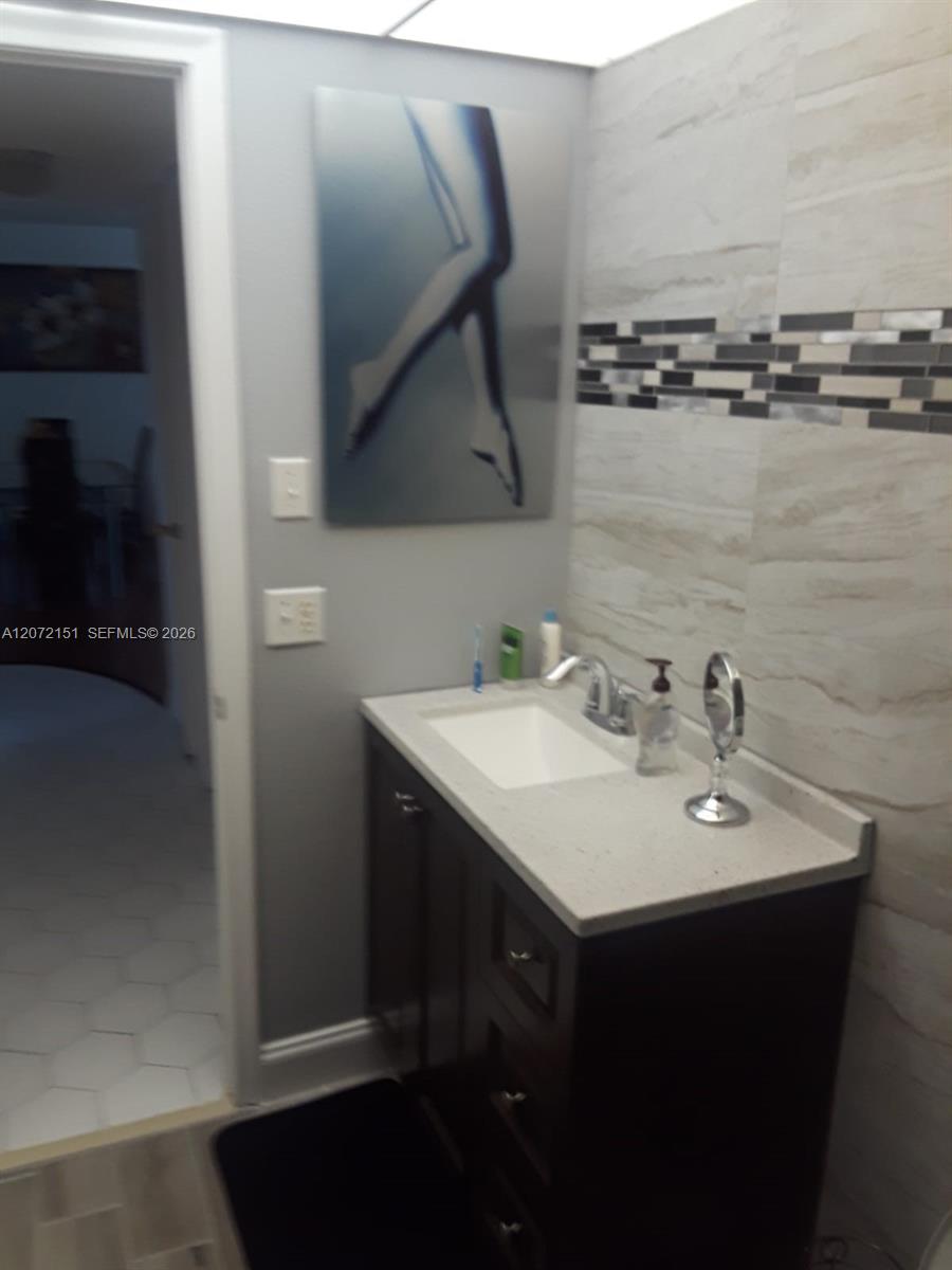 Photo of 900 12th Ave  #302, Hallandale Beach, Florida, 33009 - 