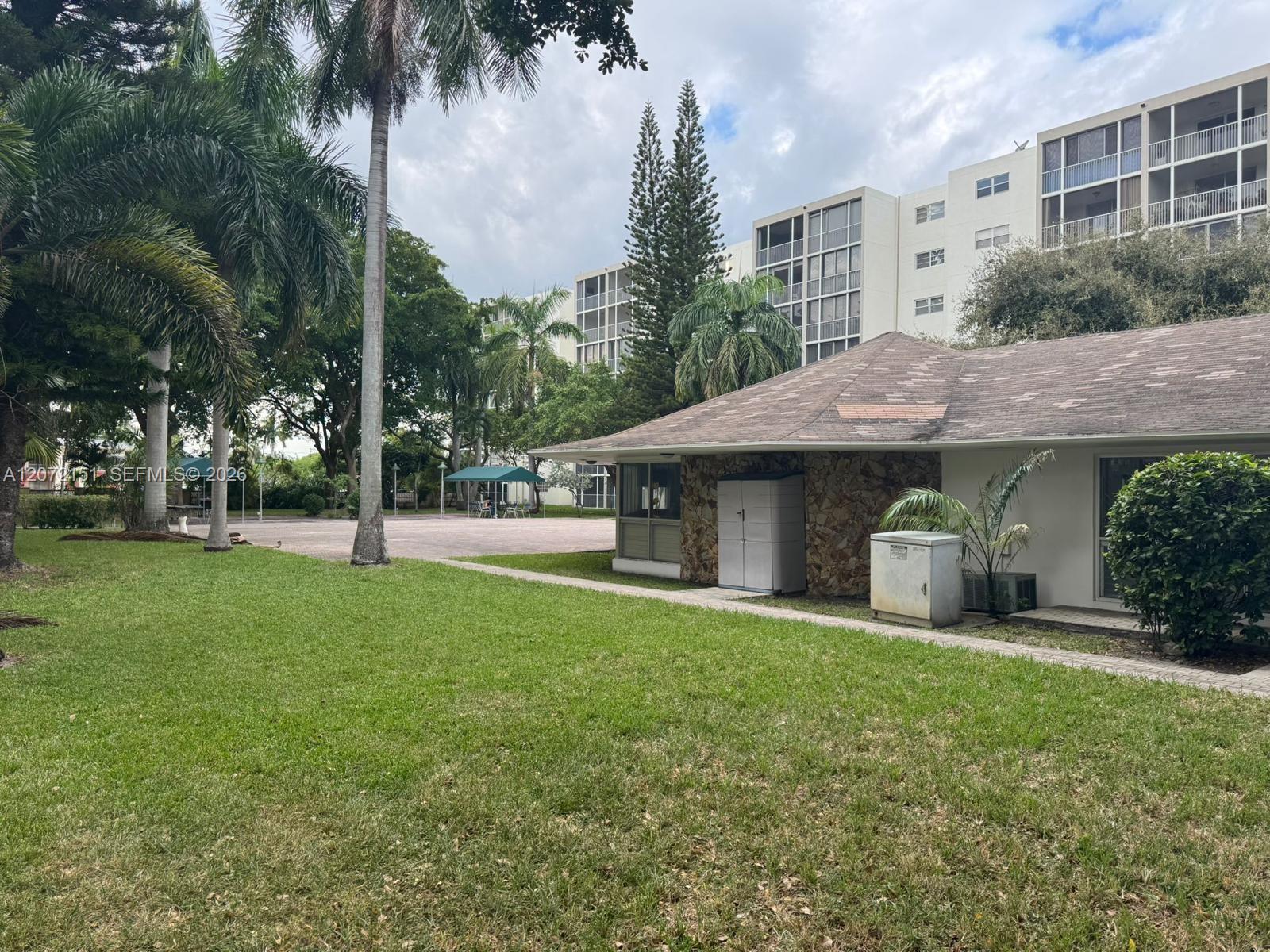 Photo of 900 12th Ave  #302, Hallandale Beach, Florida, 33009 - 