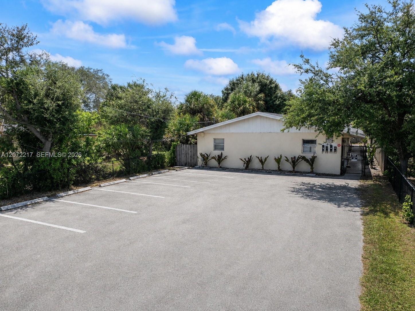 Ver detalles / 3282 sq. ft. $ 2026-08-17 0 foto