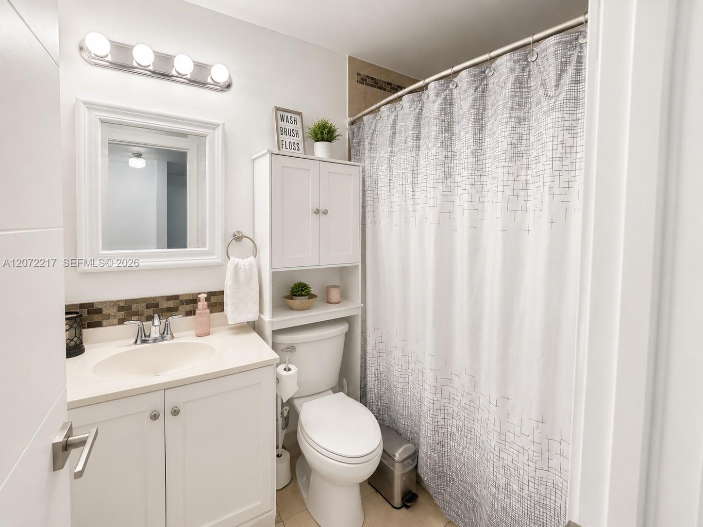 Ver detalles / 3282 sq. ft. $ 2026-08-17 0 foto