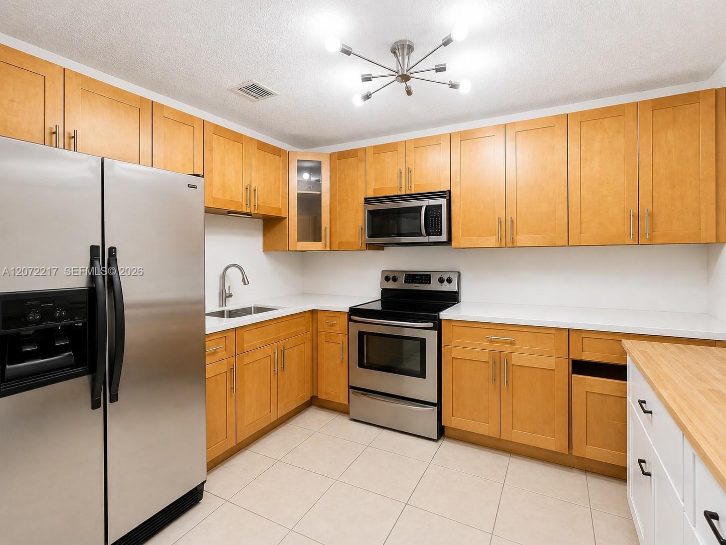 Ver detalles / 3282 sq. ft. $ 2026-08-17 0 foto