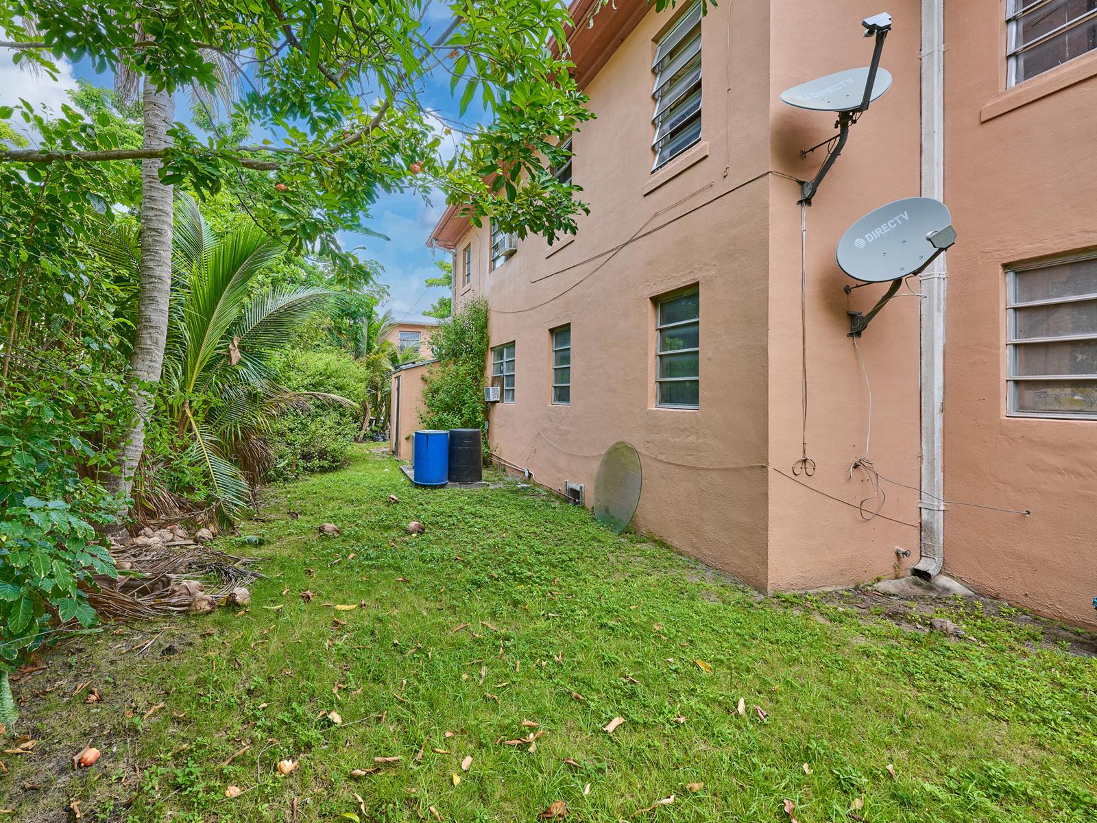 See details / 0 2483 sq. ft. $ 2026-09-07 0 Photo