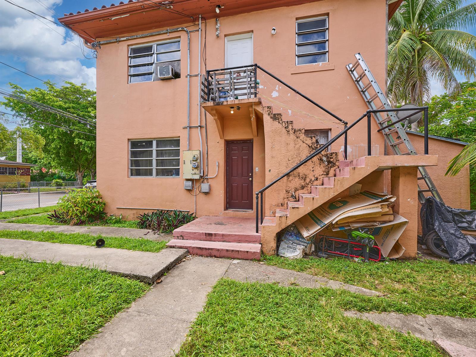 See details / 0 2483 sq. ft. $ 2026-09-07 0 Photo
