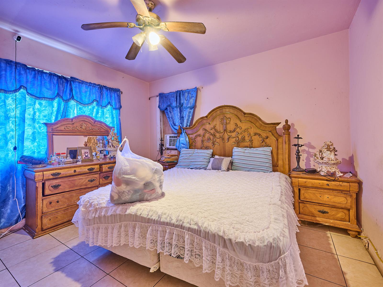 See details / 0 2483 sq. ft. $ 2026-09-07 0 Photo