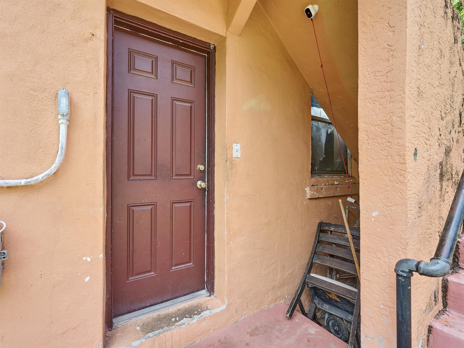 See details / 0 2483 sq. ft. $ 2026-09-07 0 Photo