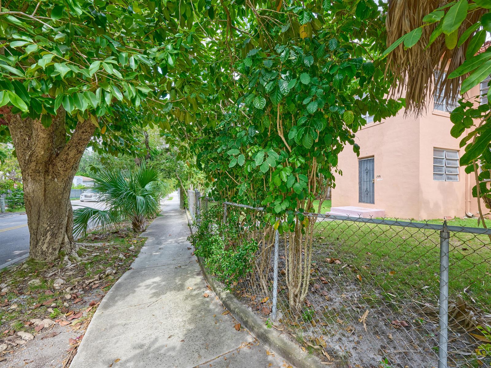 See details / 0 2483 sq. ft. $ 2026-09-07 0 Photo