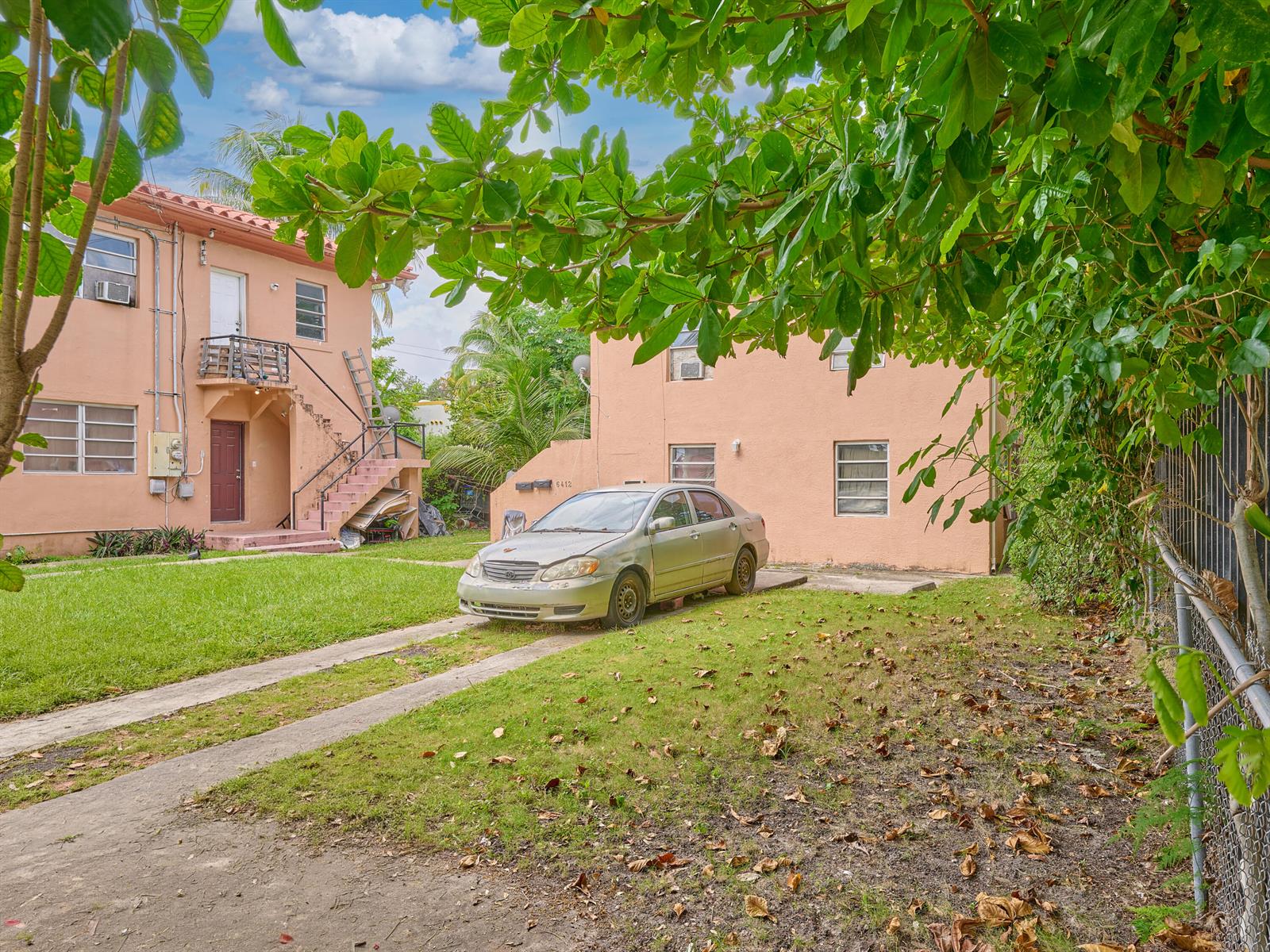 See details / 0 2483 sq. ft. $ 2026-09-07 0 Photo