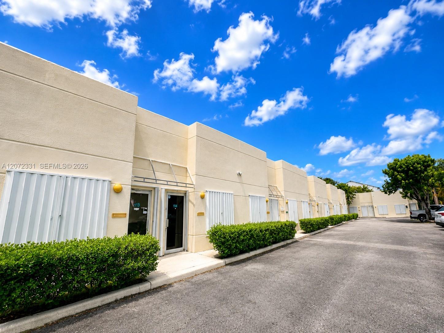 113  /   sq. ft. $ 2026-08-17 0 foto