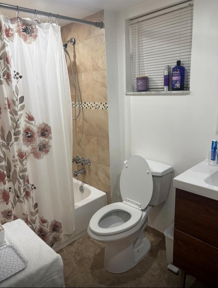 Photo of 500 12th Ave  #704, Hallandale Beach, Florida, 33009 - 