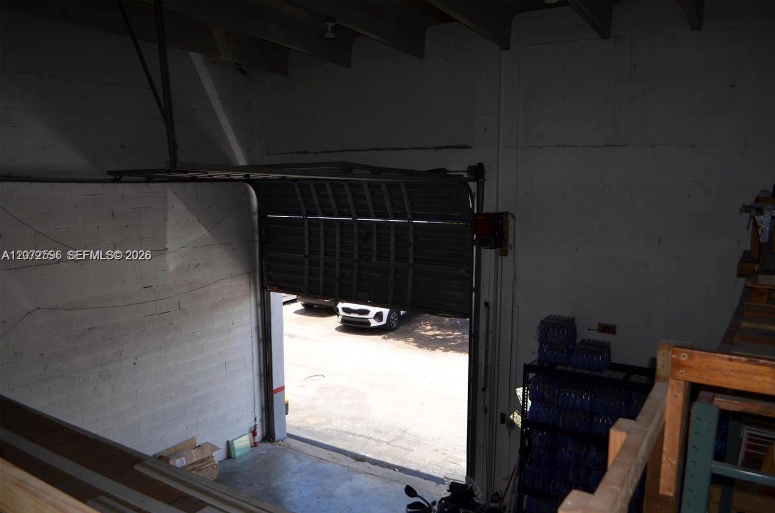 20  /   кв.футов $ 2026-08-17 0 Фото
