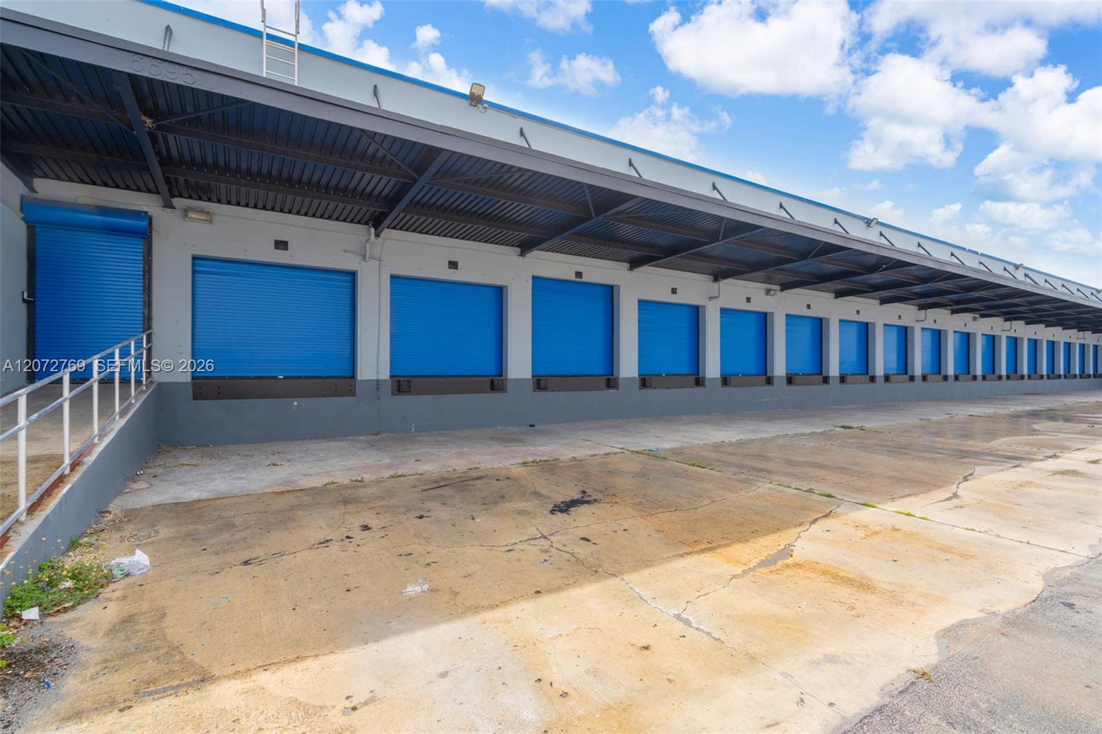 Ver detalles / sq. ft. $ 2026-08-17 0 foto