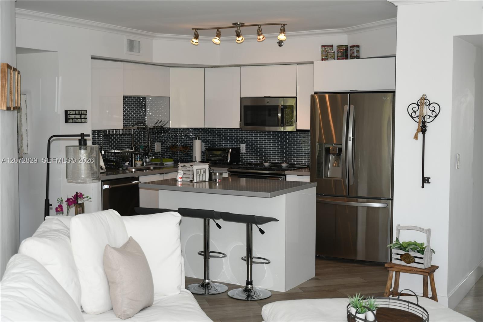 303 3 / 3 1840 sq. ft. $ 2026-08-17 0 Photo