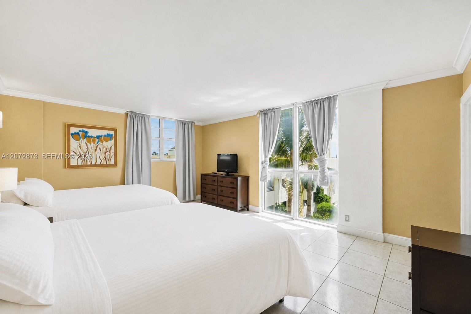 Photo of 3901 Ocean Dr  #3E, Hollywood, Florida, 33019 - 