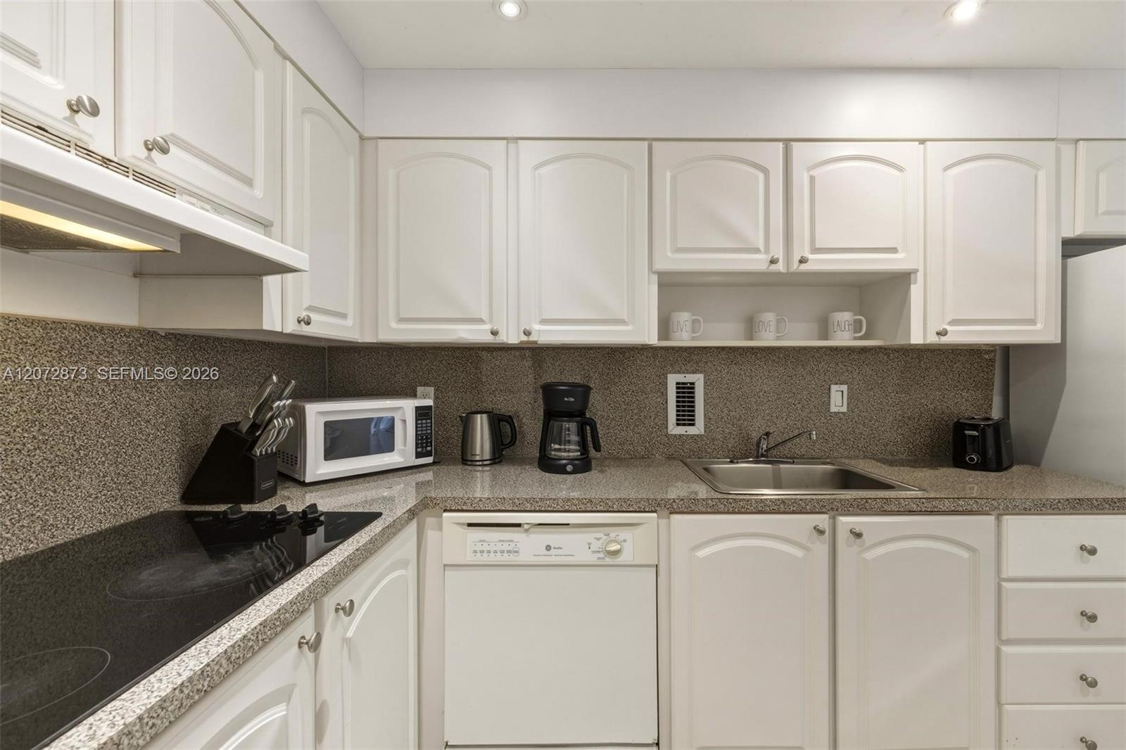 Photo of 3901 Ocean Dr  #3E, Hollywood, Florida, 33019 - 