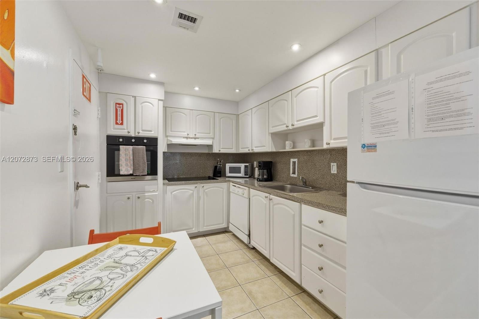 Photo of 3901 Ocean Dr  #3E, Hollywood, Florida, 33019 - 