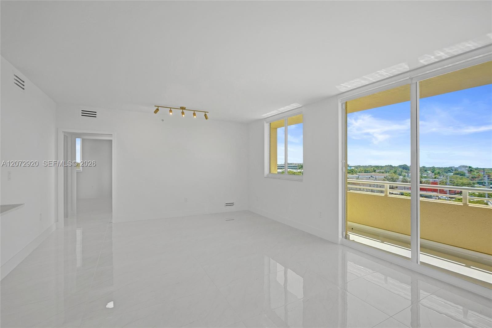 Photo of 2775 187th St #514, Aventura, Florida, 33180 -