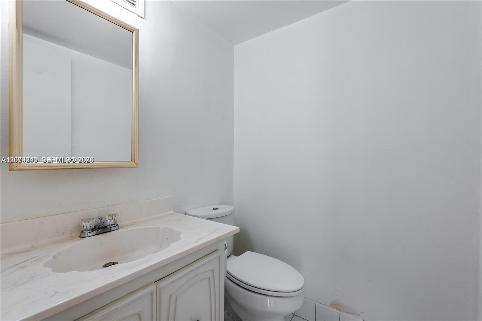 Photo of 2000 Atlantic Shores Blvd #107, Hallandale Beach, Florida, 33009 -