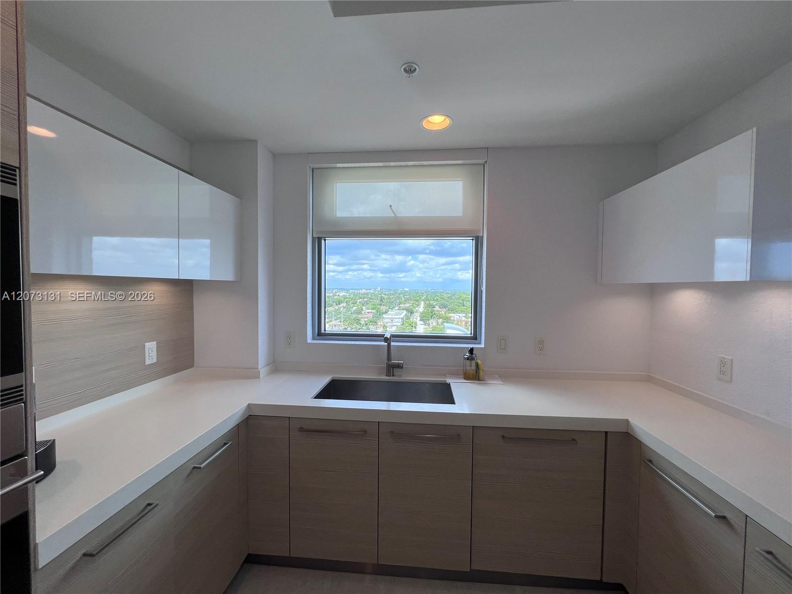 Photo of 17301 Biscayne Blvd #1402, North Miami Beach, Florida, 33160 -