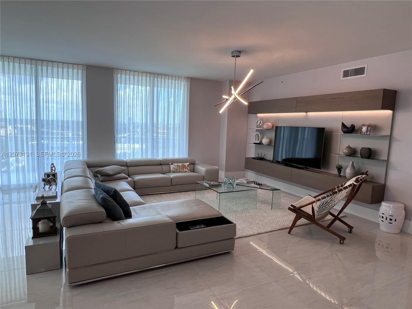 Photo of 17301 Biscayne Blvd #1402, North Miami Beach, Florida, 33160 -