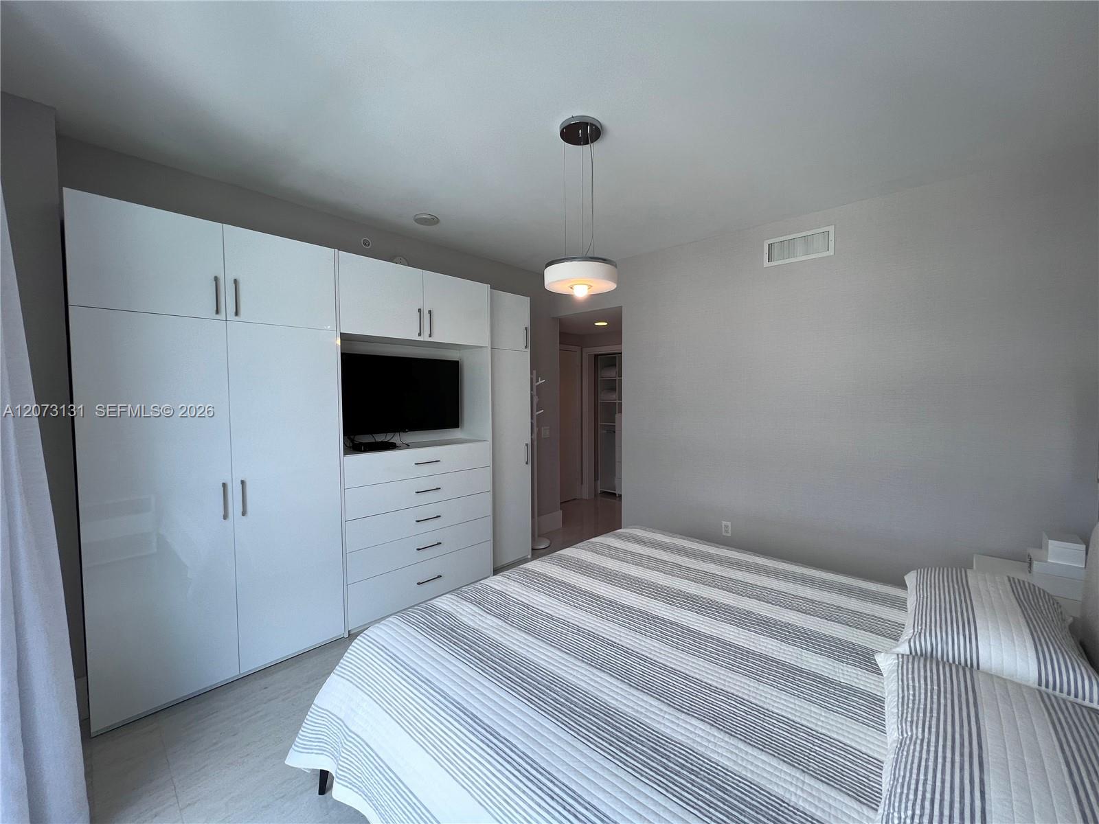 Photo of 17301 Biscayne Blvd #1402, North Miami Beach, Florida, 33160 -