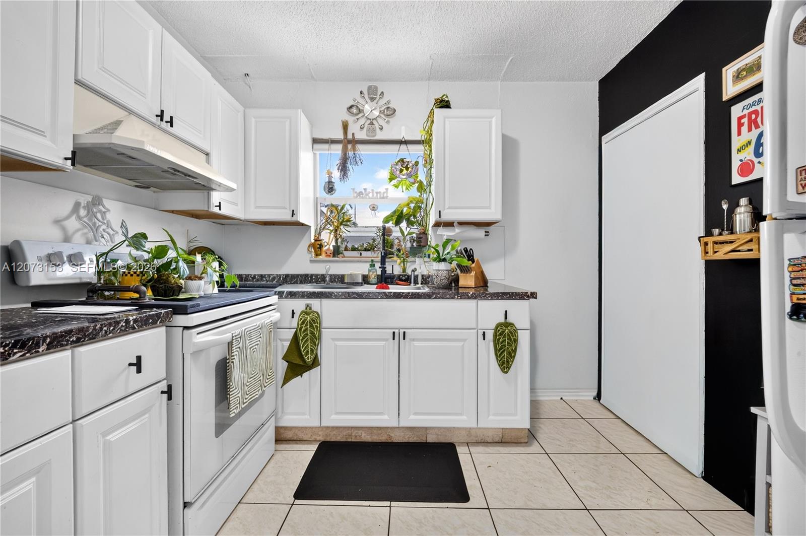 Ver detalles / 3304 sq. ft. $ 2026-08-18 0 foto