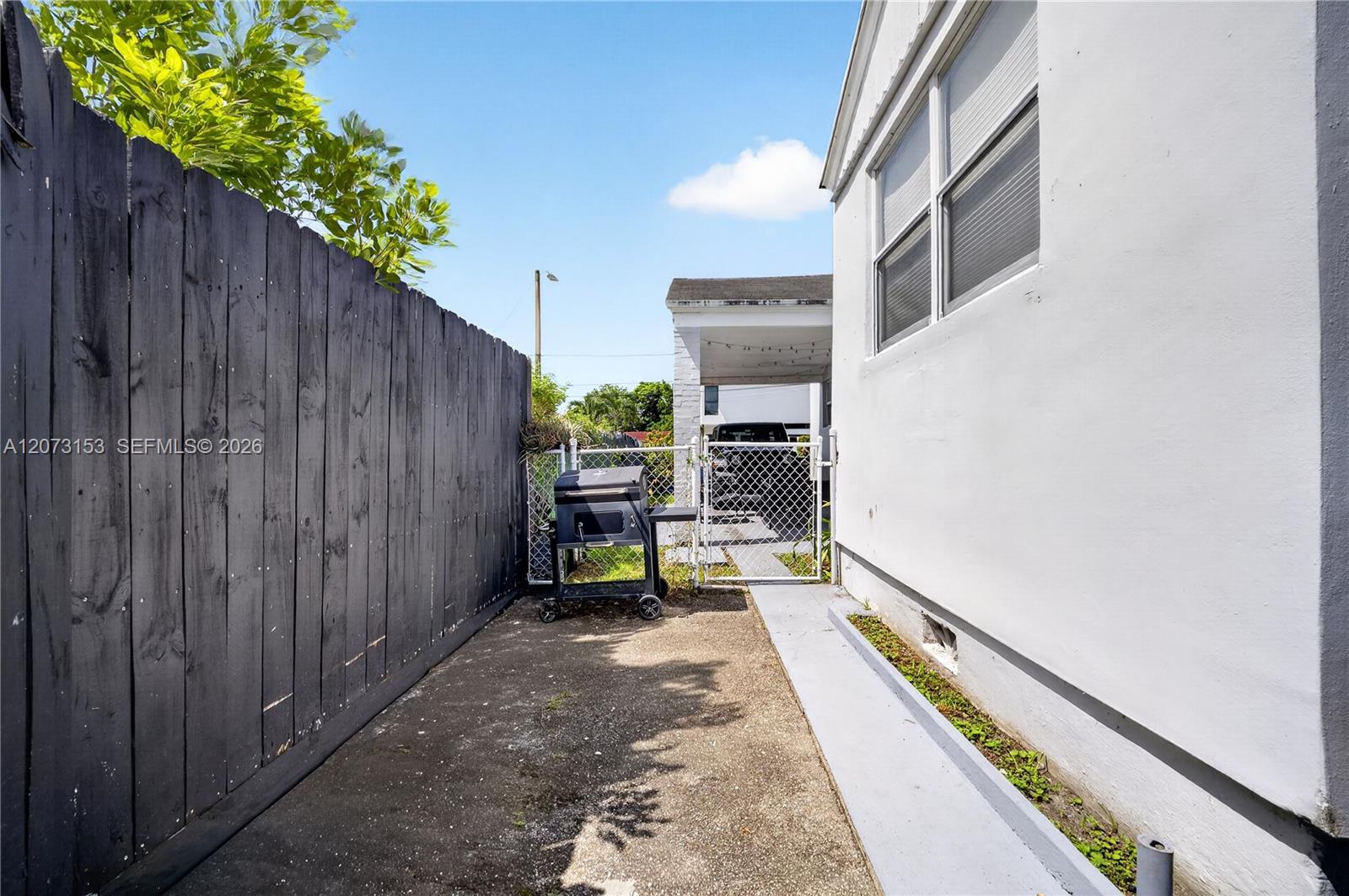 Ver detalles / 3304 sq. ft. $ 2026-08-18 0 foto