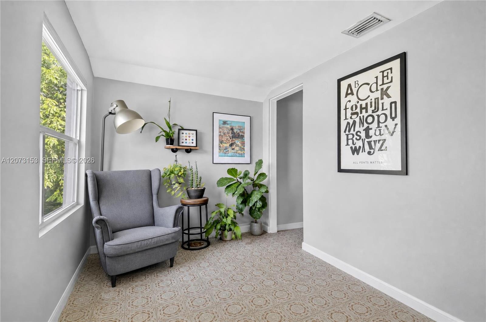 Ver detalles / 3304 sq. ft. $ 2026-08-18 0 foto