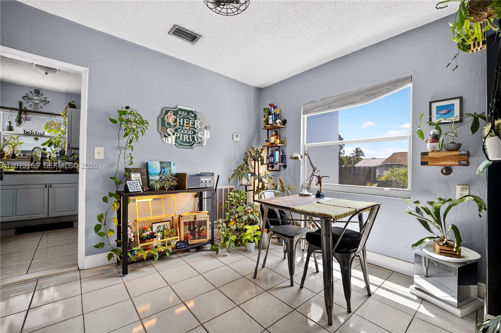 Ver detalles / 3304 sq. ft. $ 2026-08-18 0 foto