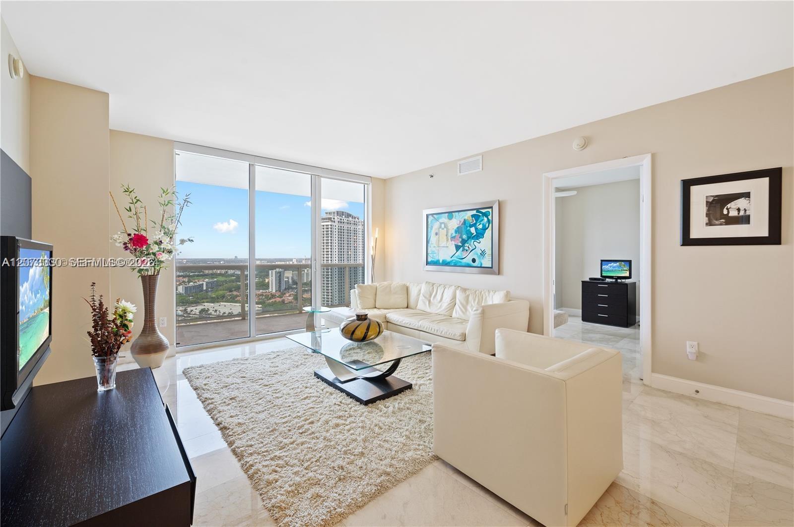 3508 3 / 3 1571 sq. ft. $ 2026-08-18 0 Photo