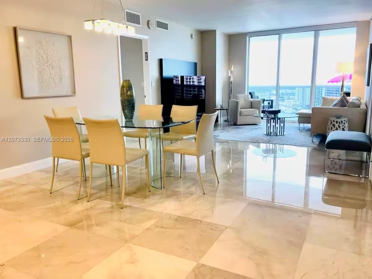 3508 3 / 3 1571 sq. ft. $ 2026-08-18 0 Photo