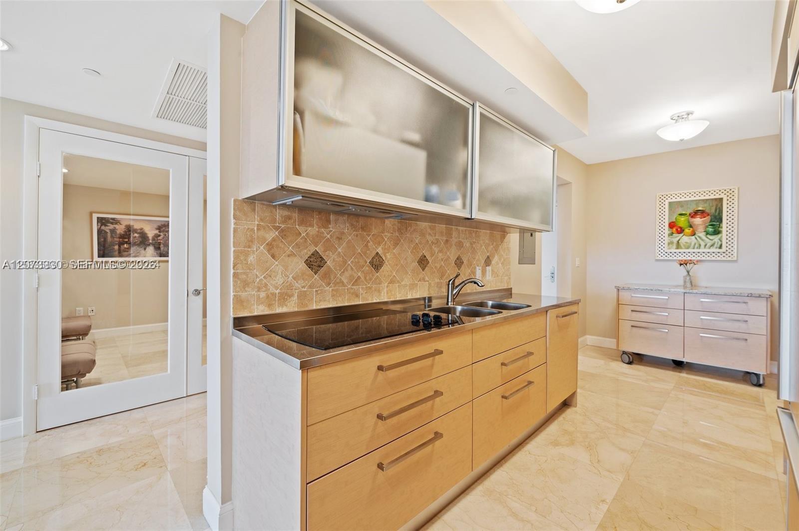 3508 3 / 3 1571 sq. ft. $ 2026-08-18 0 Photo