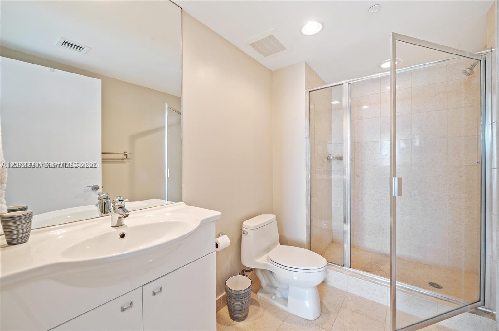 3508 3 / 3 1571 sq. ft. $ 2026-08-18 0 Photo