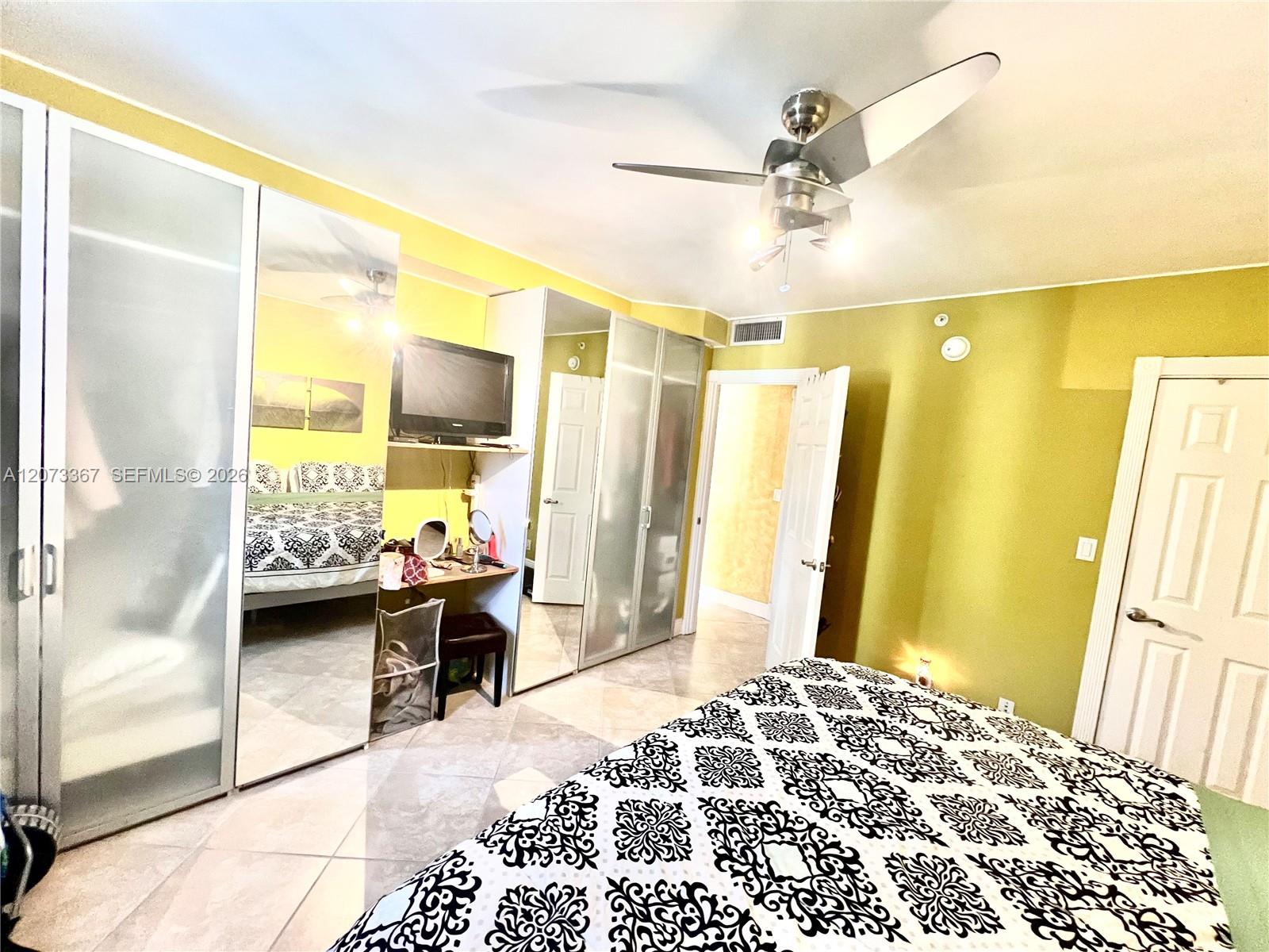 Photo of 3001 Ocean Dr #1201, Hollywood, Florida, 33019 -