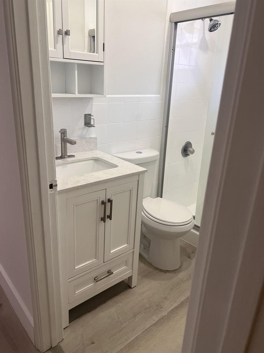 See details / 0 1424 sq. ft. $ 2026-08-19 0 Photo