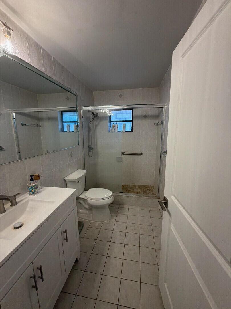 See details / 0 1424 sq. ft. $ 2026-08-19 0 Photo