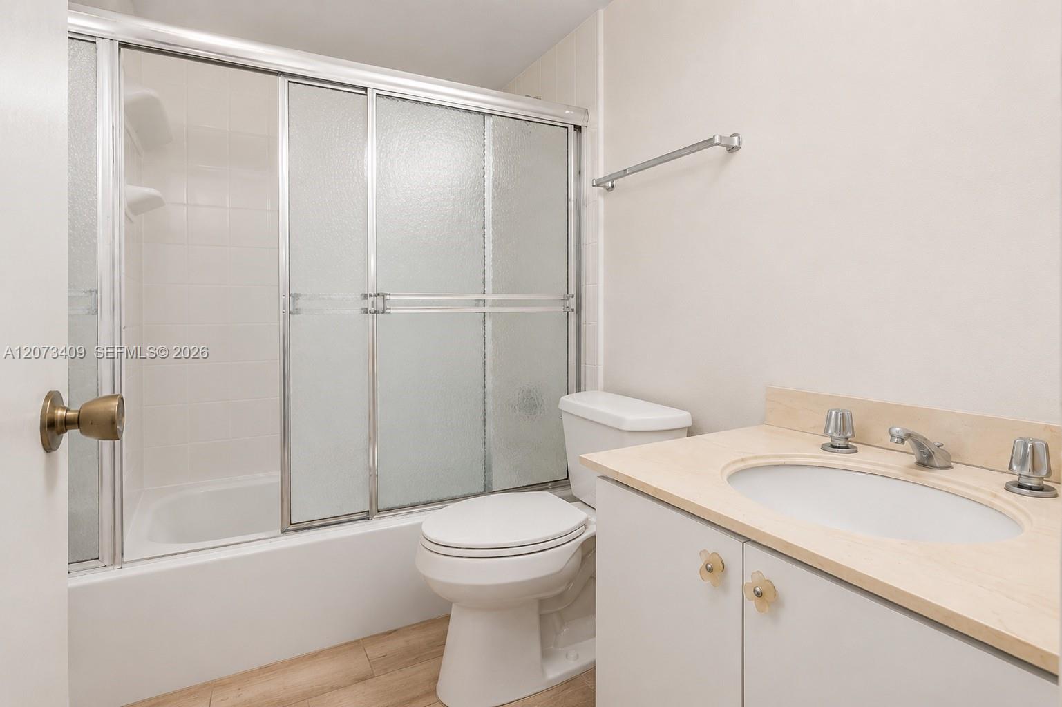 5E 1 / 1 798 sq. ft. $ 2026-08-24 0 Photo