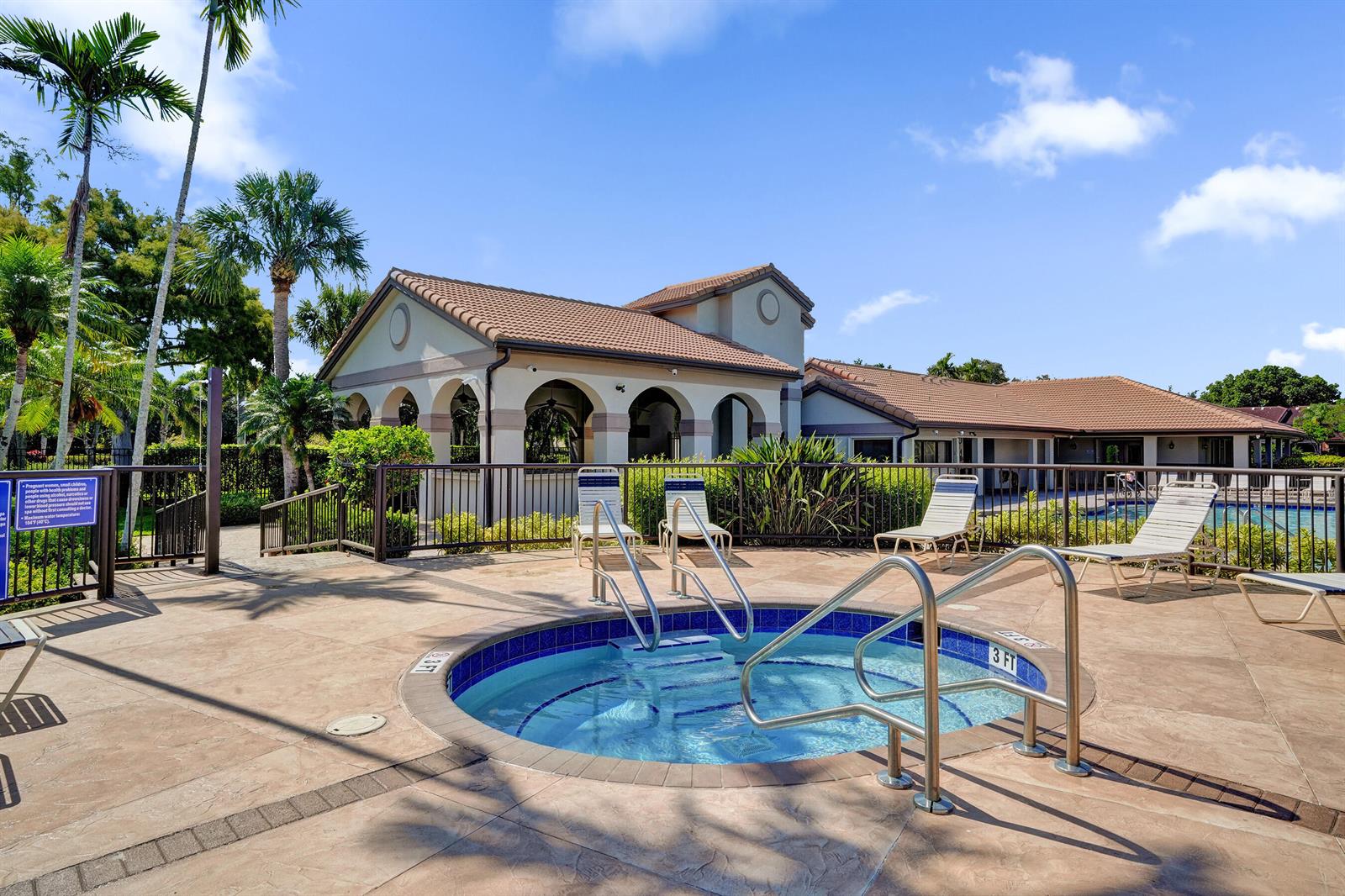 212 3 / 2 1150 sq. ft. $ 2026-08-19 0 Photo