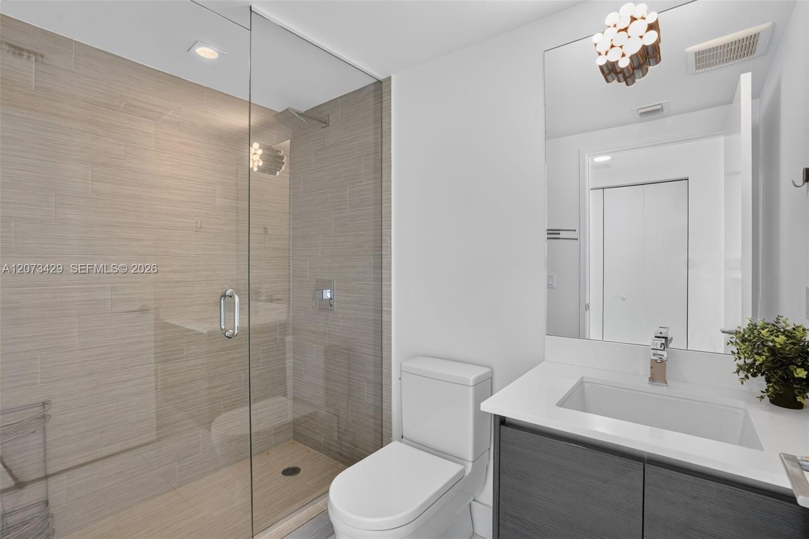4-1007 3 / 4 1892 sq. ft. $ 2026-08-18 0 Photo