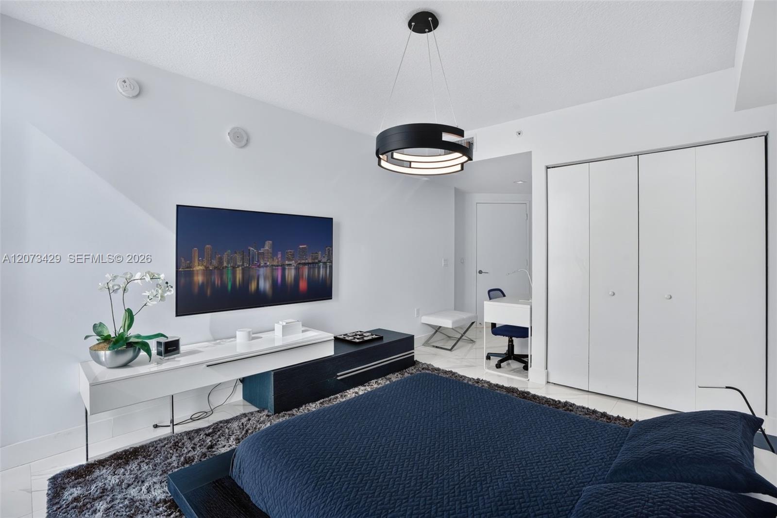 4-1007 3 / 4 1892 sq. ft. $ 2026-08-18 0 Photo